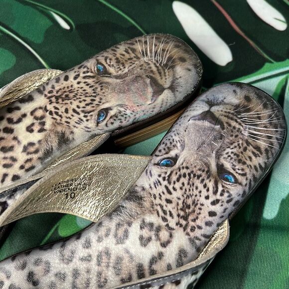 Jeon gray, black and charcoal, cheetah flip-flops sandals - Picture 2 of 5